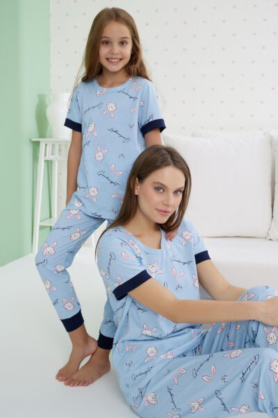 Дамска пижама с къс ръкав
