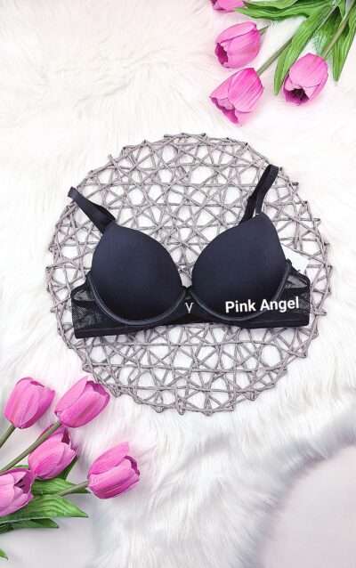 Сутиен В чаша