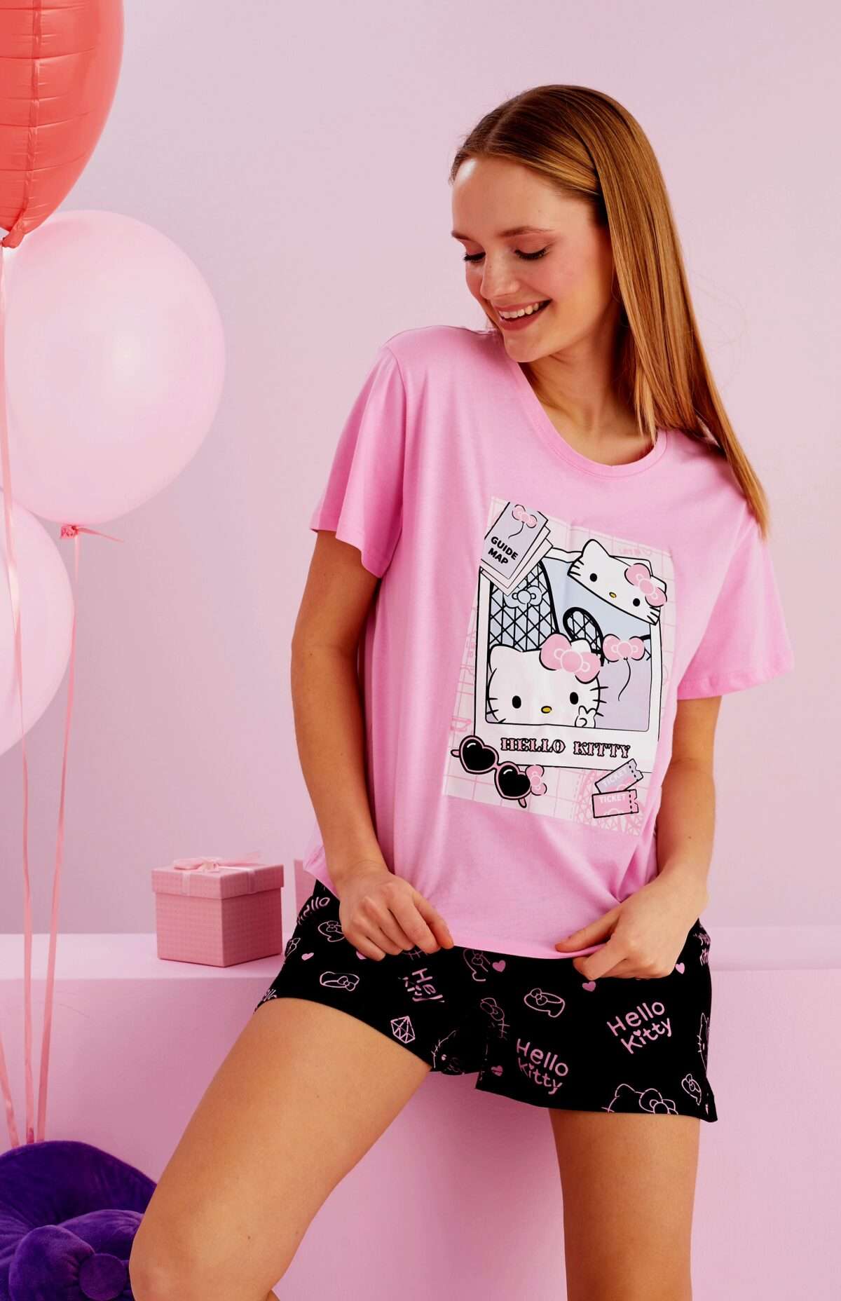 Дамска пижама Hello Kitty