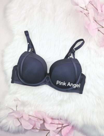 Дамски сутиен с голяма чашка