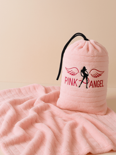 Пухено одеяло в брандирана торбичка PINK ANGEL 05951