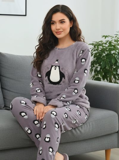 Дамска пухена пижама 01894