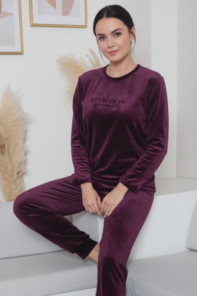 Дамска кадифена пижама 1011