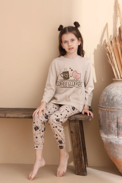 Детска пижама с дълъг ръкав 8091-4-C