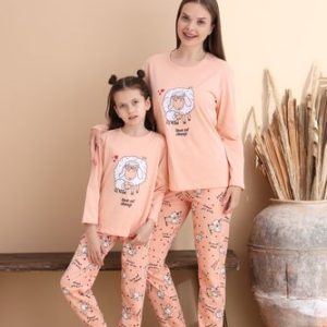 Еднакви дамски и детски пижамки 11